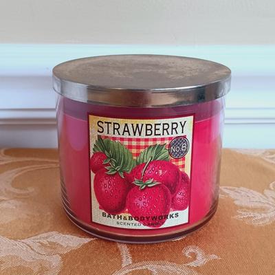 LOT 338: Vintage Copper Fish Mold, Large Melamine Shell Bowls, Stafford Ceramic Shell Forks and Knives & More