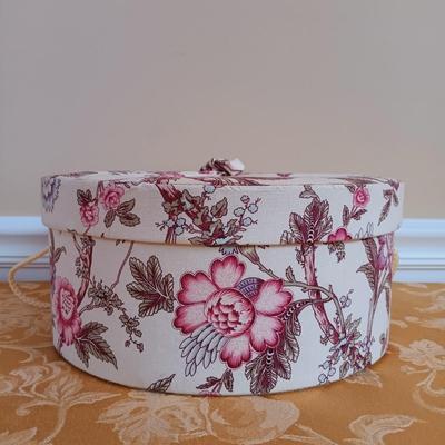 LOT 342: Summer Hat Collection w/ Hat Boxes & Decorative Floral Box