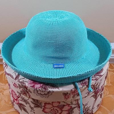 LOT 342: Summer Hat Collection w/ Hat Boxes & Decorative Floral Box