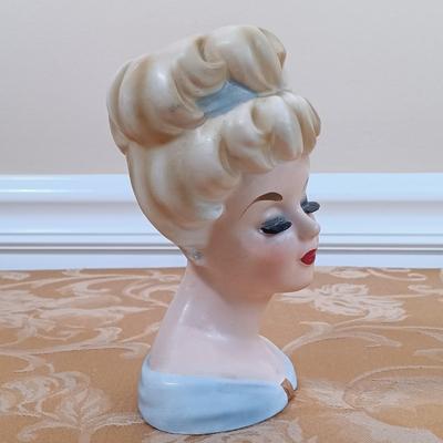 LOT 343: Vintage Lady Head Vases with Sandra Roth Scarf & Vintage Hat Box