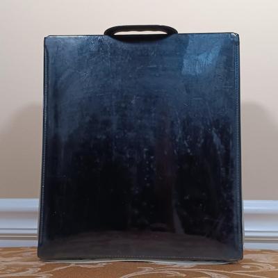 LOT 344: Vintage 1960s Japan Barbie Ponytail with Case, Clothes & Accessories