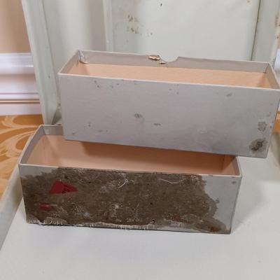 LOT 344: Vintage 1960s Japan Barbie Ponytail with Case, Clothes & Accessories