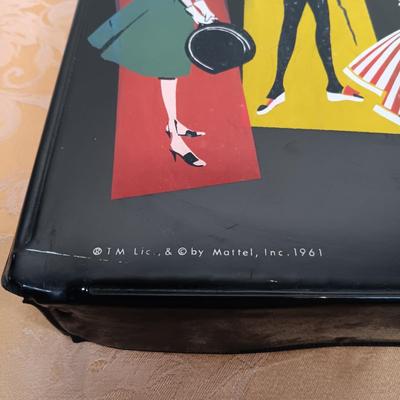 LOT 344: Vintage 1960s Japan Barbie Ponytail with Case, Clothes & Accessories