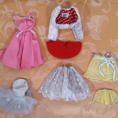 LOT 344: Vintage 1960s Japan Barbie Ponytail with Case, Clothes & Accessories