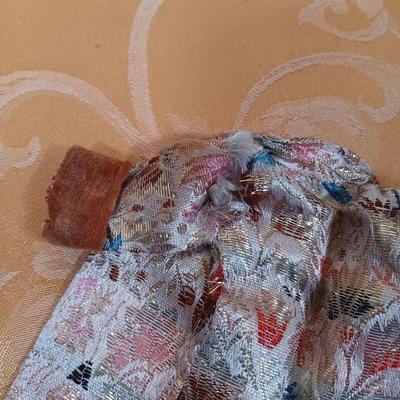 LOT 344: Vintage 1960s Japan Barbie Ponytail with Case, Clothes & Accessories