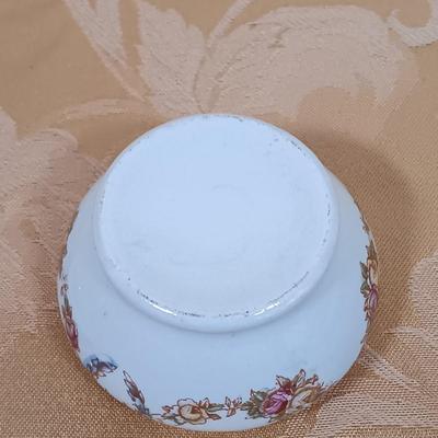 LOT 346: Vintage Dubarry Amber Pyralin Hand Mirror, Limoges Peint Main Floral Trinket Box, Fielding & Co Devon Ware Vanity Tray &...