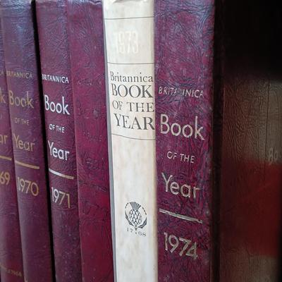 LOT 348: Encyclopedia Britannica 1965 Volumes 1 - 23 w/ Index & Book of the Year 1966 - 1974