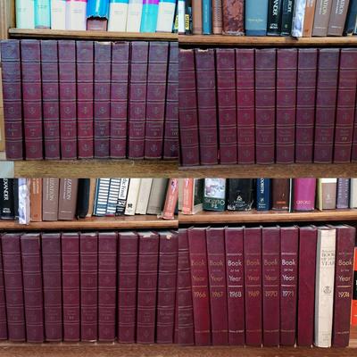 LOT 348: Encyclopedia Britannica 1965 Volumes 1 - 23 w/ Index & Book of the Year 1966 - 1974