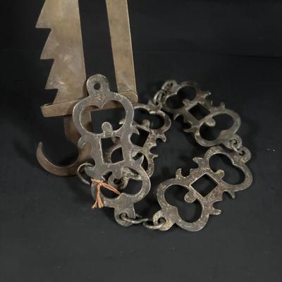 LOT 354: 19th Century Solid Brass Cooking Trammel Sawtooth and Ornate Chain Links