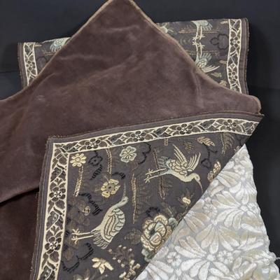 LOT 369: Lenox Judaic Collection Kiddush Cup, Crystal Kiddush Judaic Cup, Lenox Venus Collection Nut/Candy Dish, Table Runner &...