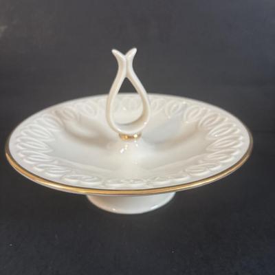 LOT 369: Lenox Judaic Collection Kiddush Cup, Crystal Kiddush Judaic Cup, Lenox Venus Collection Nut/Candy Dish, Table Runner &...