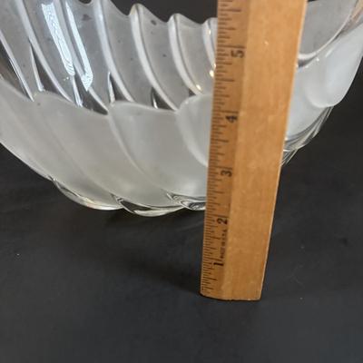 LOT 370: Evesham Vale 1986 Royal Dorchester Casserole Dish, Arden 1974 Royal Dorchester Toothpick Holder & Tray, Mikasa South Seas...