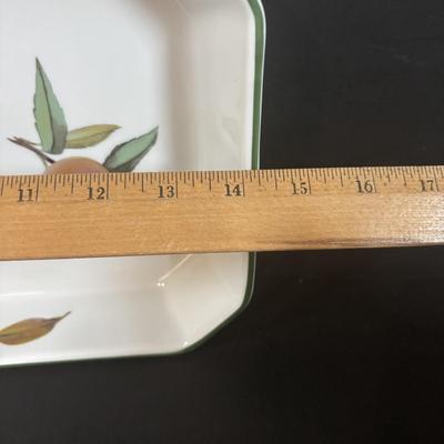 LOT 370: Evesham Vale 1986 Royal Dorchester Casserole Dish, Arden 1974 Royal Dorchester Toothpick Holder & Tray, Mikasa South Seas...