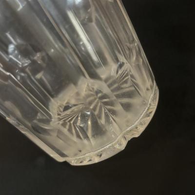 LOT 371: Elegant Crystal Collection