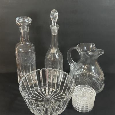 LOT 371: Elegant Crystal Collection