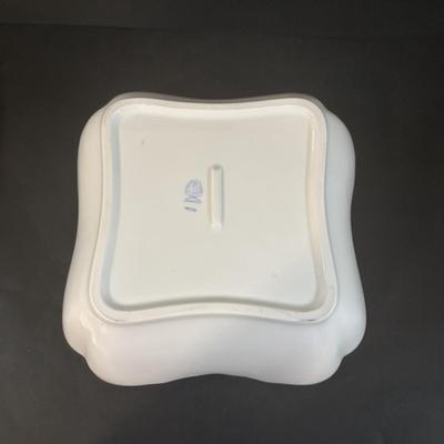 LOT 372 Herend Golden Edge Square Bow; & Royal Bavaria 18k Gold Rimmed Covered Dish