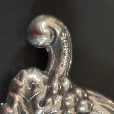 LOT 373: Grape Scissors w/Sterling Silver Handles