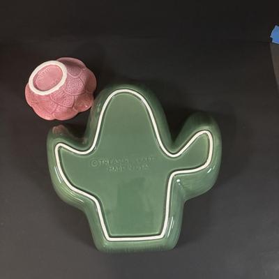 LOT 375: Treasure Craft Cactus Chip & Dip Sets, 222 Fifth Pico De Gallo-Bright Bowls & The Euro Chopper