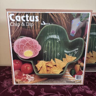 LOT 375: Treasure Craft Cactus Chip & Dip Sets, 222 Fifth Pico De Gallo-Bright Bowls & The Euro Chopper