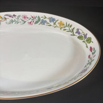 LOT 377: Royal Worcester 1988 Arcadia Serving Bowl & Covered Bowl