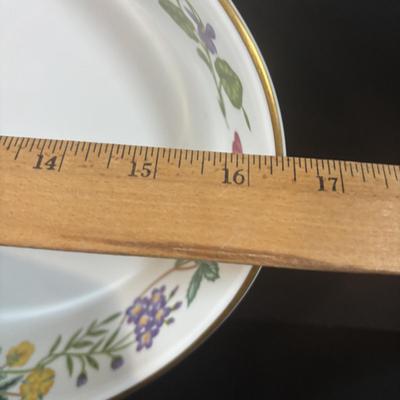 LOT 377: Royal Worcester 1988 Arcadia Serving Bowl & Covered Bowl