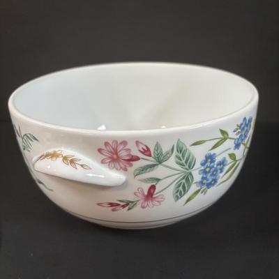 LOT 377: Royal Worcester 1988 Arcadia Serving Bowl & Covered Bowl
