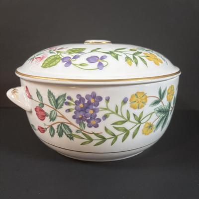 LOT 377: Royal Worcester 1988 Arcadia Serving Bowl & Covered Bowl