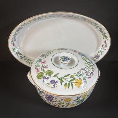 LOT 377: Royal Worcester 1988 Arcadia Serving Bowl & Covered Bowl