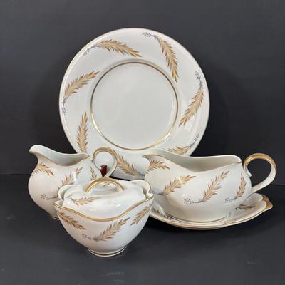 LOT 378: Meito Norleans Courtly China, Made in Occupied Japan