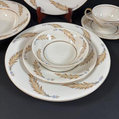 LOT 378: Meito Norleans Courtly China, Made in Occupied Japan