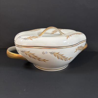 LOT 378: Meito Norleans Courtly China, Made in Occupied Japan