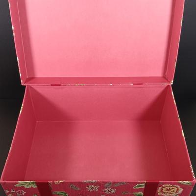 LOT 435: Vintage 1978 REO Meow Straw House Trinket Boxes with Storage Boxes