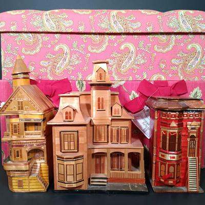 LOT 435: Vintage 1978 REO Meow Straw House Trinket Boxes with Storage Boxes