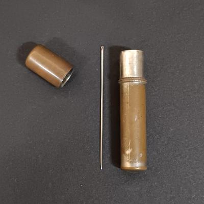 LOT 437: Vintage Estee Lauder Mini Compact and Cameo Pillbox with Wasa Solingen Scissors, Carlsbad Trinket Dish & More