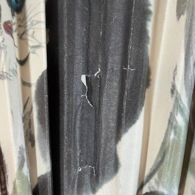 LOT 459: Vintage Ladies Handkerchiefs, Gloves, Fans & Quilted Handkerchief & Glove Boxes