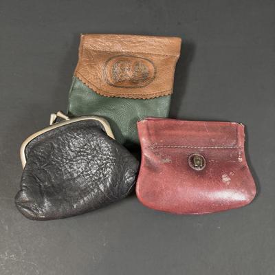 LOT 460: Ladies Gloves, Coin Purses, Bookmarkers, Eschenbach Optik Magnifying Glass, Vintage Fabric Glove Valet/Keeper in a Floral...