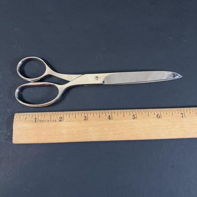 LOT 461: Set of 5 Hoffritz N.Y. Italy Scissors