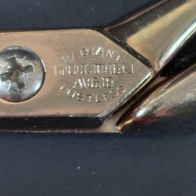 LOT 462: Pin Cushion, Golden Age, Wiss, Chrome USA Scissors