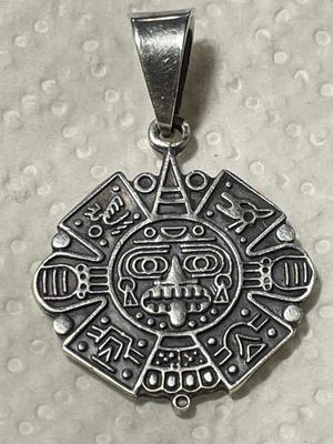 Vintage Preowned Sterling Silver .925 Mexico Aztec Calendar Pendant/Charm as Pictured. FREE DOMESTIC SHIPPING.