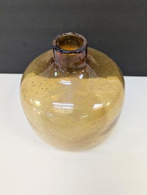 Sale Photo Thumbnail #85: Approx 8 3/4" Hand Blown Art Glass Vase