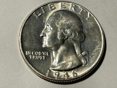 1946-P BRILLIANT UNCIRCULATED CONDITION WASHINGTON SILVER QUARTER AS PICTURED. FREE DOMESTIC SHIPPING.