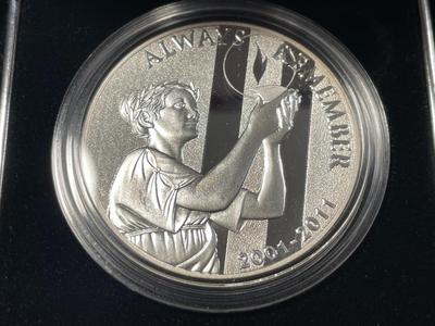 2011 September 11th National Medal Proof Silver Dollar Commemorative Coin as Pictured. FREE DOMESTIC SHIPPING.
