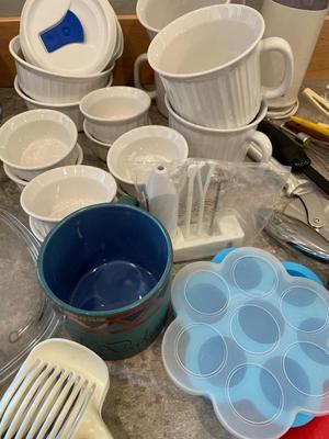 Lots of great kitchen things!