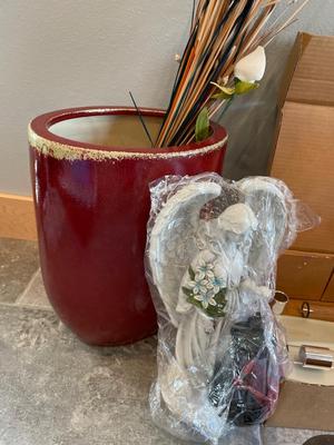 Vases with decor