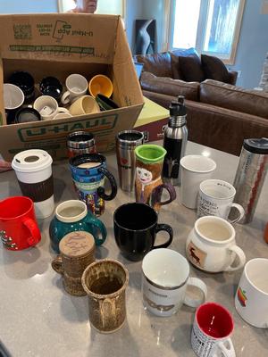 Coffee cups (2 pottery mugs by Reitz)