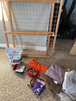 Pet supplies