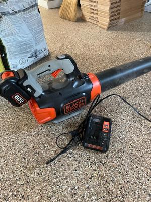Black & Decker leaf blower