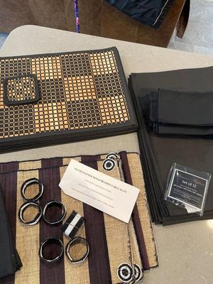 Placemats (black)