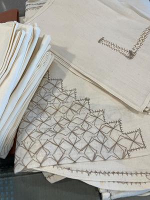 Ivory tablecloth (Italy) & placemat sets