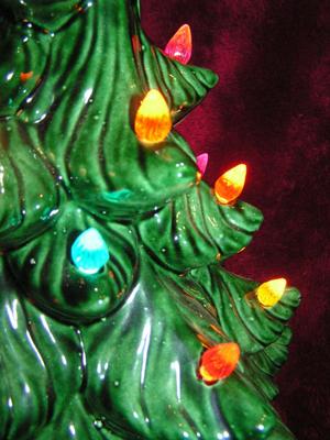Lighted ceramic Christmas Tree